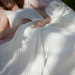 Bedsure Cooling Waffle-Weave Blanket, Cotton and Bamboo Rayon